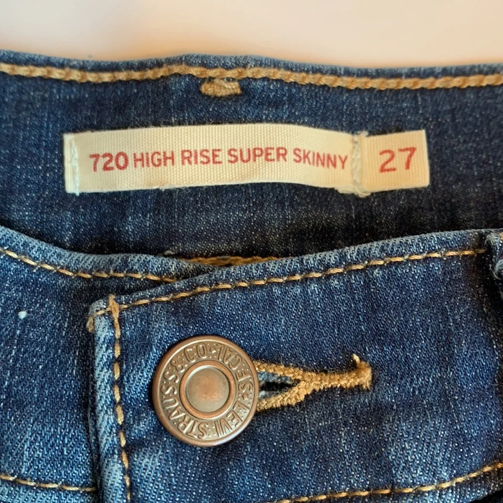 Levi’s Women’s 720 Skinny Jeans - Picture 3 of 7